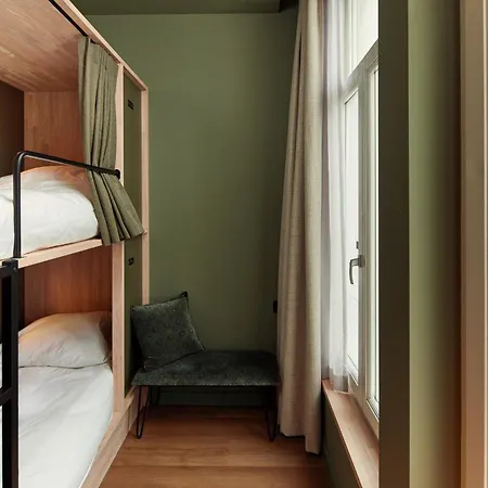 The Elephant Hostel Amsterdam Exterior photo