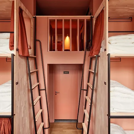 The Elephant Hostel Amsterdam Exterior photo