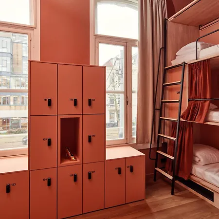 The Elephant Hostel Amsterdam Exterior photo